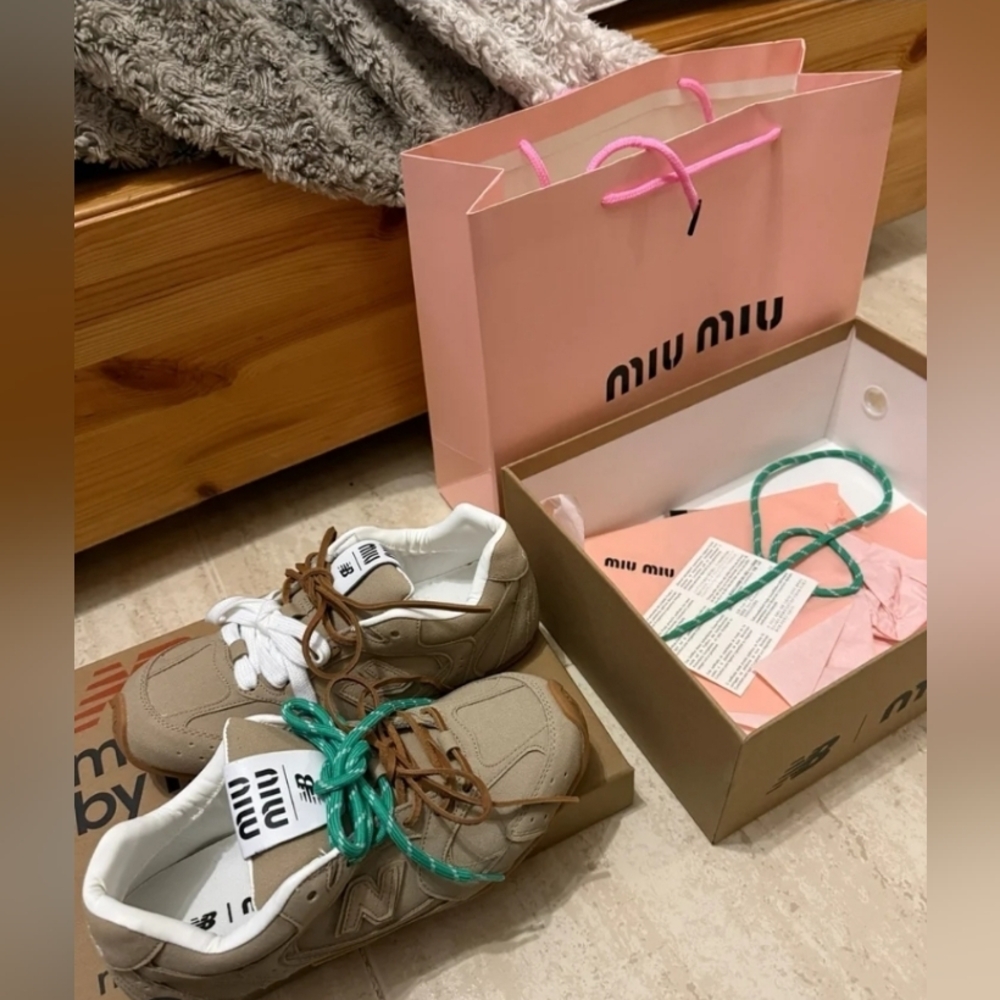 NEW BALANCE MIUMIU